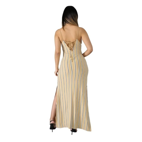 Spaghetti strap maxi dress - Picture 3 of 5